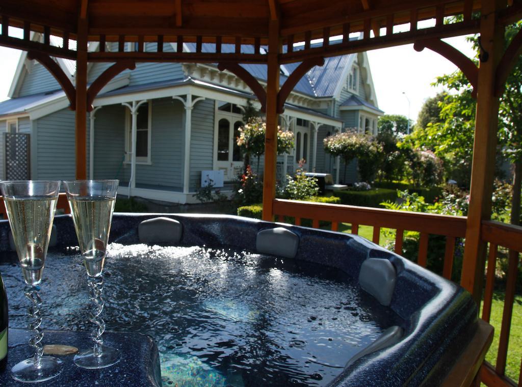 Lilac Rose Boutique Bed&Breakfast Christchurch Extérieur photo